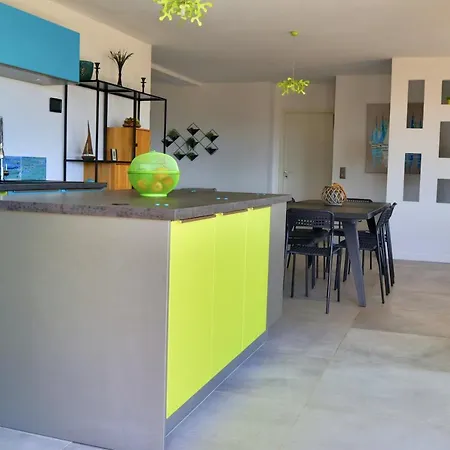 Superbe Vue Mer Classee 5 Etoile Avec Piscine Chauffee *