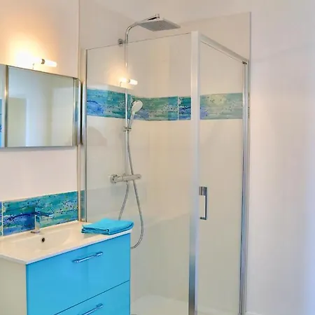 Superbe Vue Mer Classee 5 Etoile Avec Piscine Chauffee Villa *
